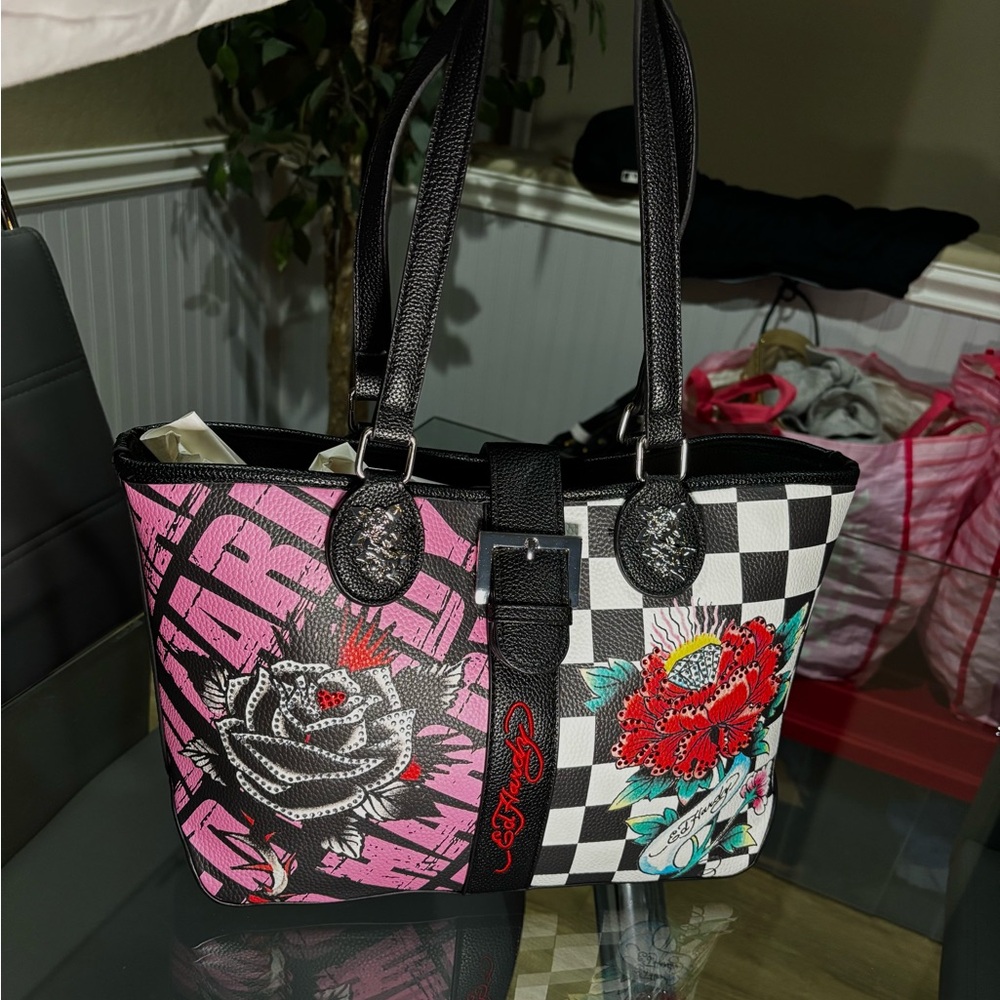 Ed Hardy flower Graphic Tote🖤🥀
